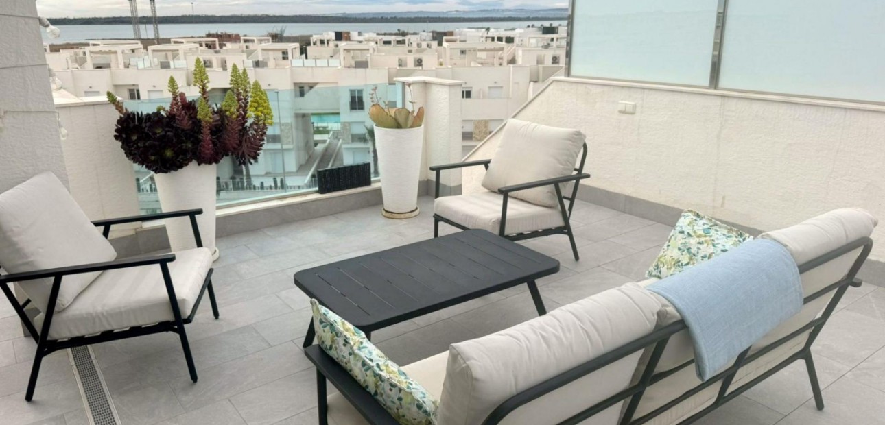 Sale - Bungalow -
Guardamar del Segura - EL RASO