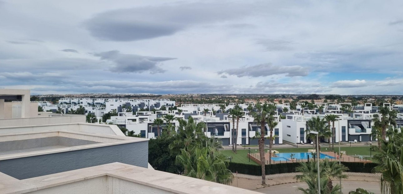 Sale - Bungalow -
Guardamar del Segura - EL RASO