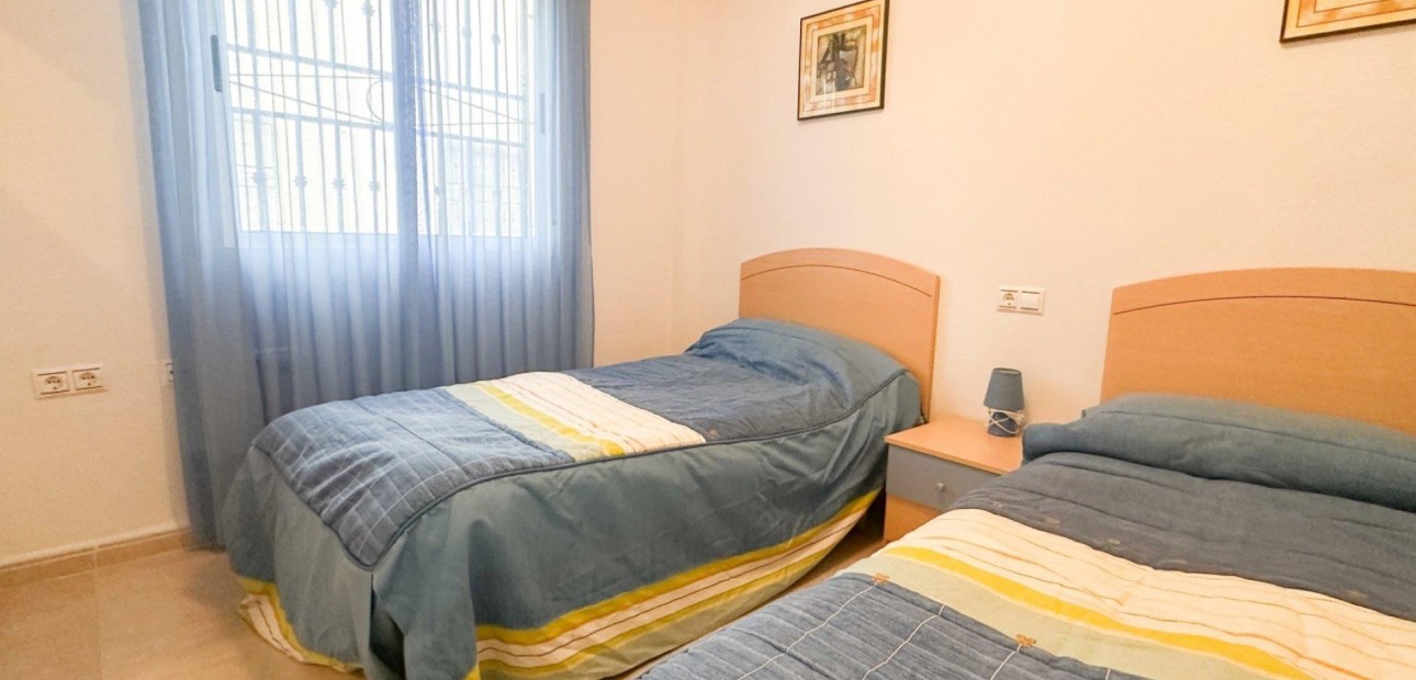 Sale - Apartment / flat -
Torrevieja - Los Balcones - Los Altos del Edén