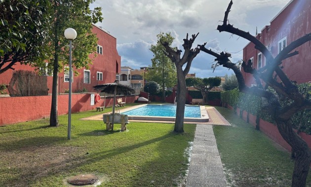 Sale - Apartment / flat -
Torrevieja - Los Balcones - Los Altos del Edén