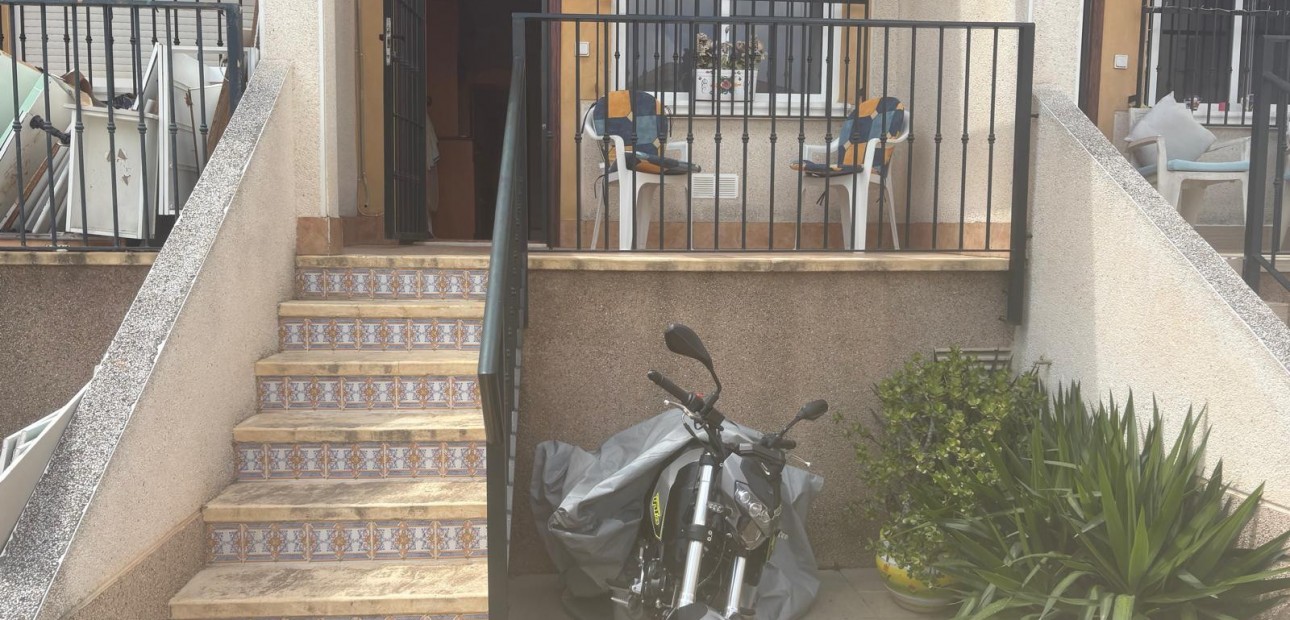 Sale - Townhouse -
Algorfa - La Finca Golf Resort