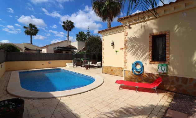 Sale - Detached Villa -
Formentera del Segura - Fincas de La Vega