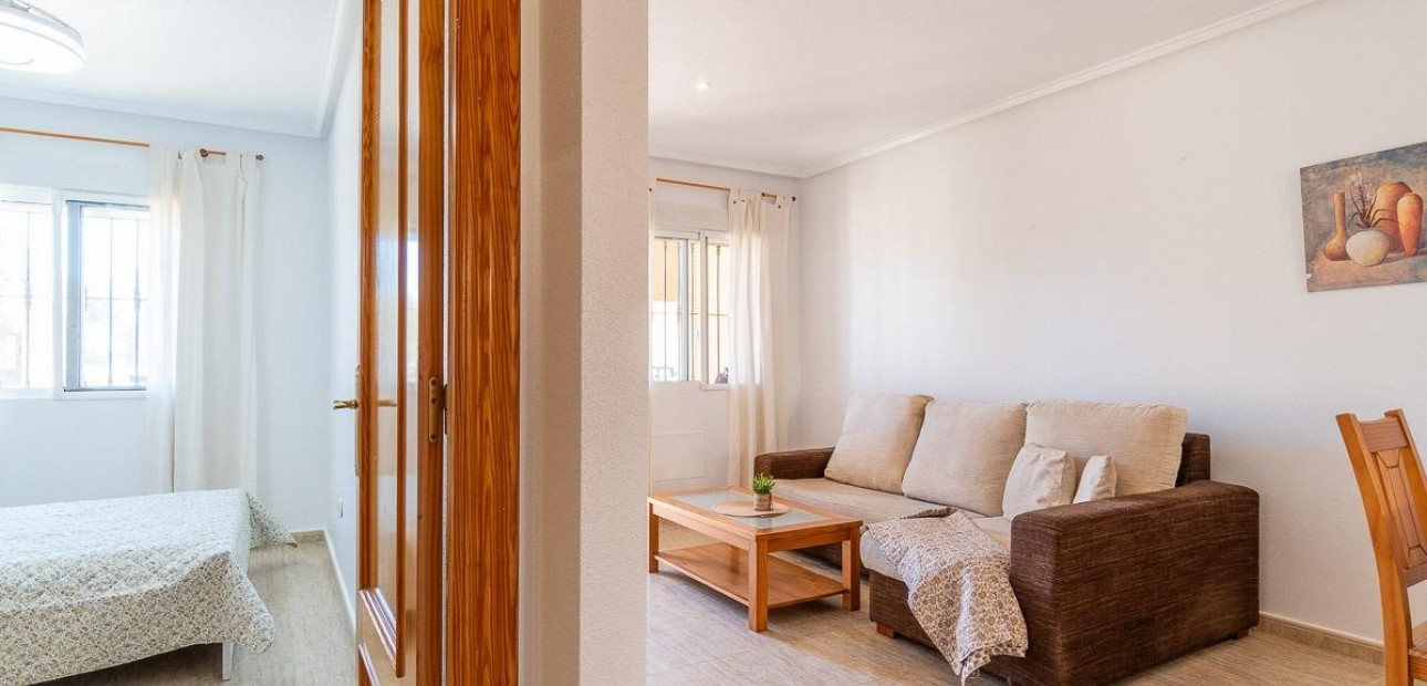 Sale - Bungalow -
Orihuela Costa - Villamartin