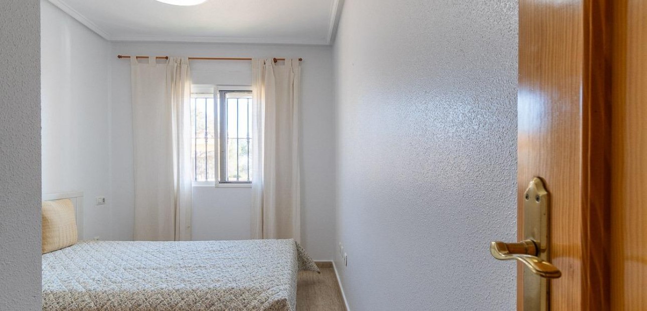 Sale - Bungalow -
Orihuela Costa - Villamartin
