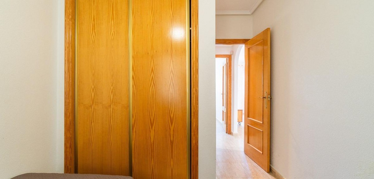 Sale - Bungalow -
Orihuela Costa - Villamartin