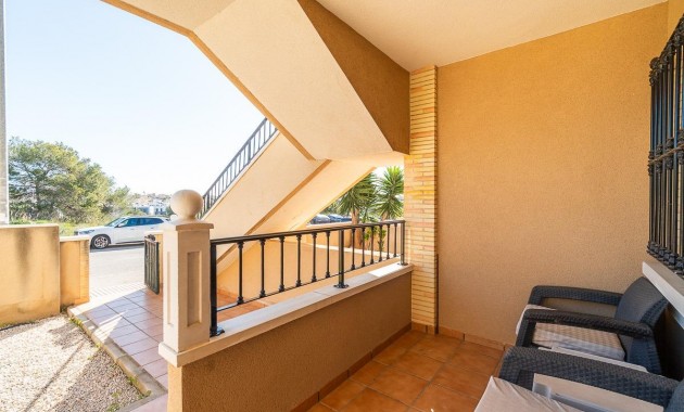 Sale - Bungalow -
Orihuela Costa - Villamartin
