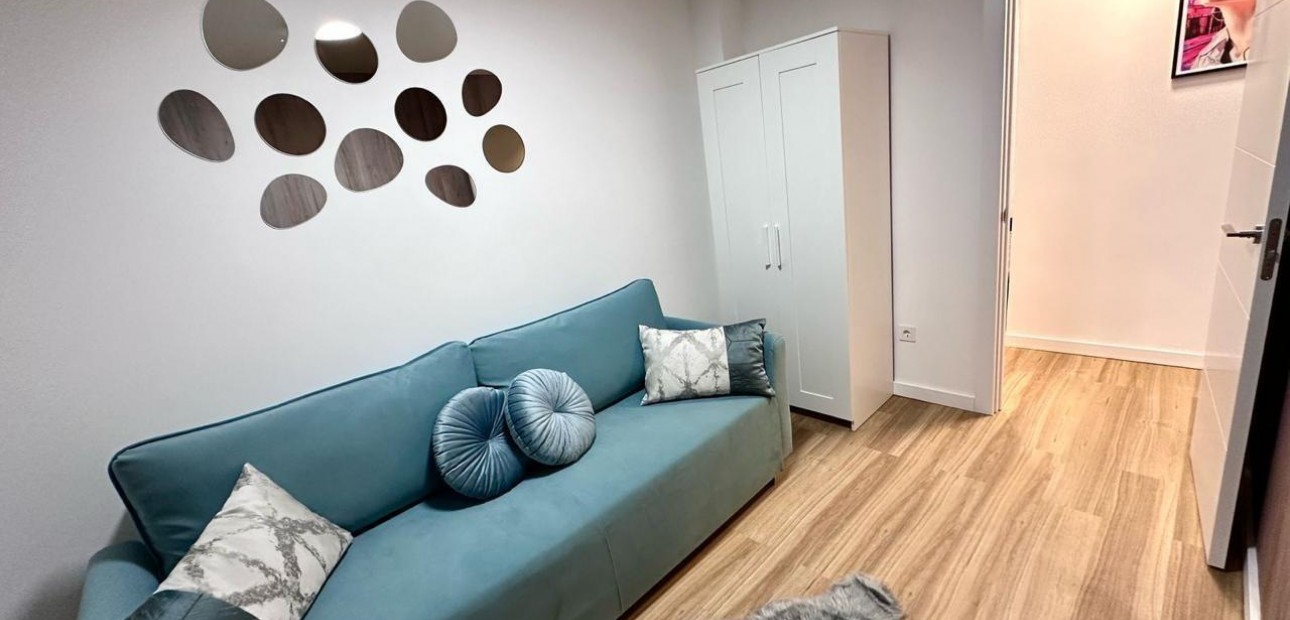 Venta - Apartamento / piso -
Torrevieja - torrevieja