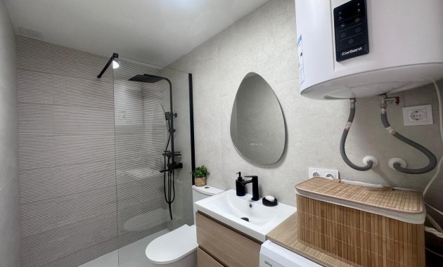 Sale - Apartment / flat -
Torrevieja - Estacion de autobuses