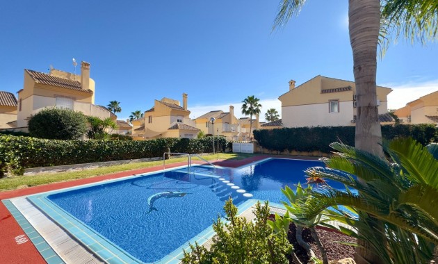Sale - Terraced house -
Rojales - Doña Pepa