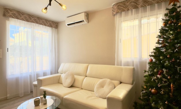 Sale - Terraced house -
Rojales - Doña Pepa