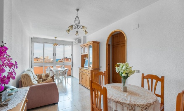 Sale - Apartment / flat -
Torrevieja - La Mata pueblo