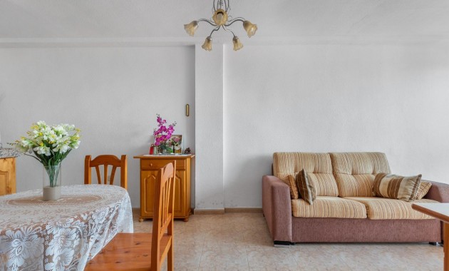 Sale - Apartment / flat -
Torrevieja - La Mata pueblo
