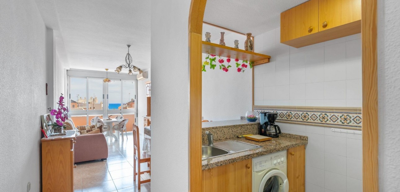 Sale - Apartment / flat -
Torrevieja - La Mata pueblo