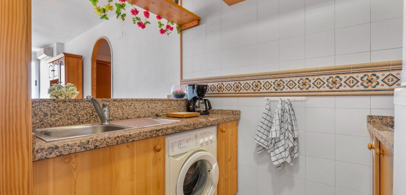 Sale - Apartment / flat -
Torrevieja - La Mata pueblo
