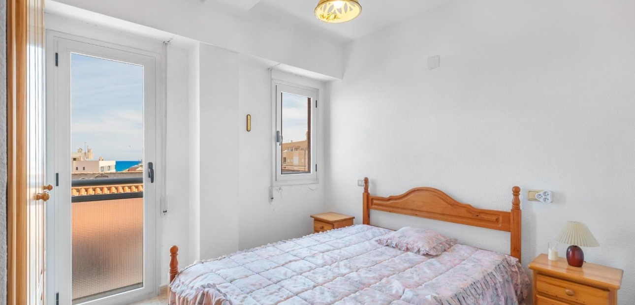 Sale - Apartment / flat -
Torrevieja - La Mata pueblo