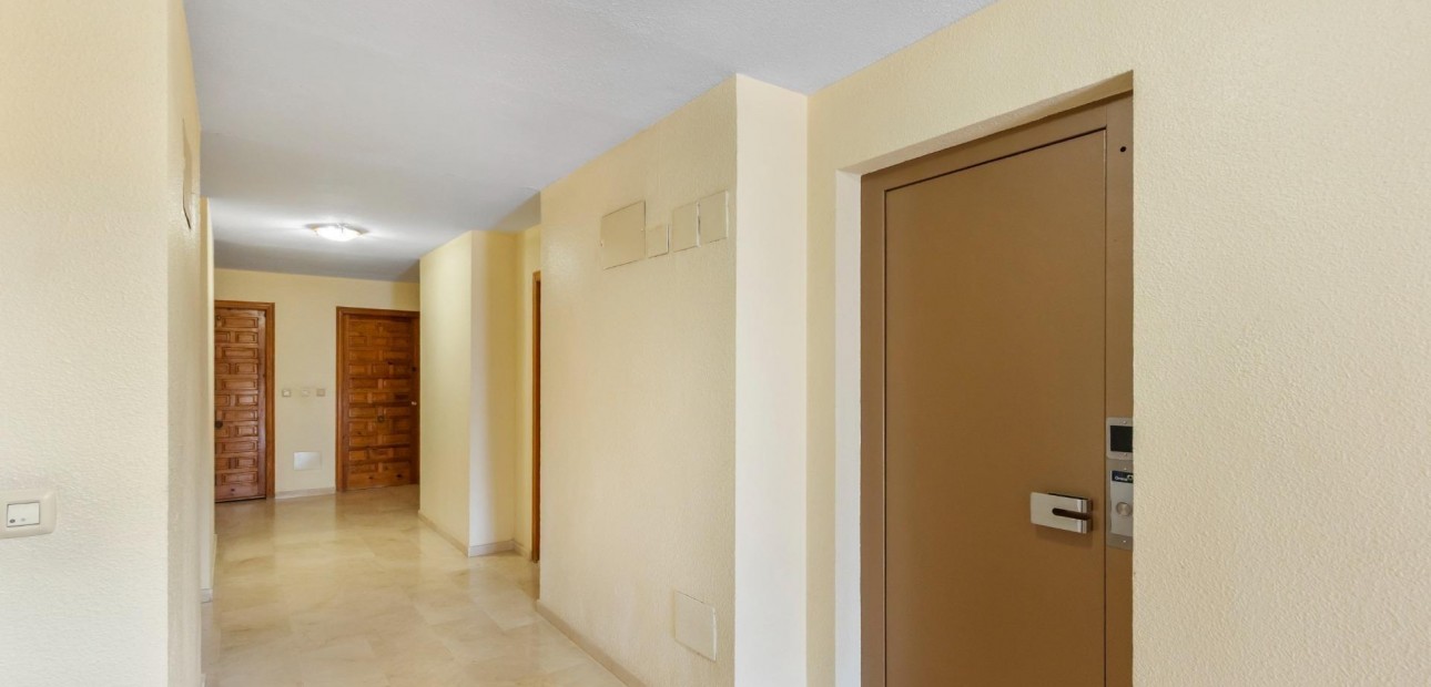 Sale - Apartment / flat -
Torrevieja - La Mata pueblo