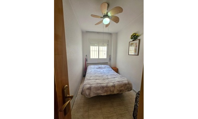 Sale - Apartment / flat -
Guardamar del Segura - Pueblo