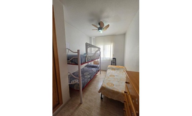 Sale - Apartment / flat -
Guardamar del Segura - Pueblo