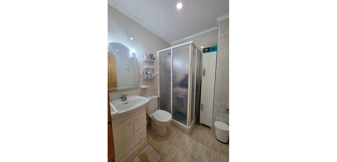 Sale - Apartment / flat -
Guardamar del Segura - Pueblo