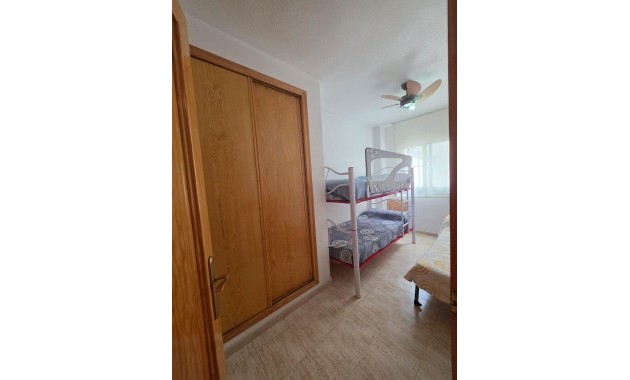 Sale - Apartment / flat -
Guardamar del Segura - Pueblo
