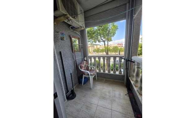 Sale - Apartment / flat -
Guardamar del Segura - Pueblo