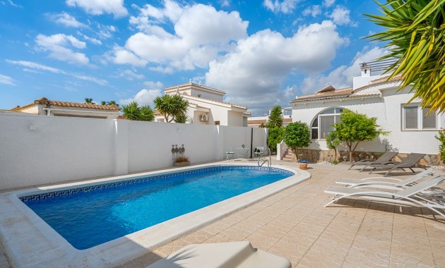 Sale - Detached Villa -
Ciudad Quesada - Pueblo Bravo