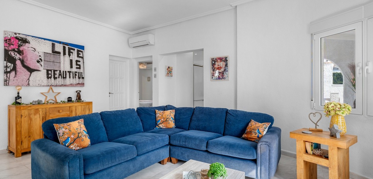 Sale - Detached Villa -
Ciudad Quesada - Pueblo Bravo