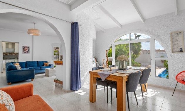 Sale - Detached Villa -
Ciudad Quesada - Pueblo Bravo