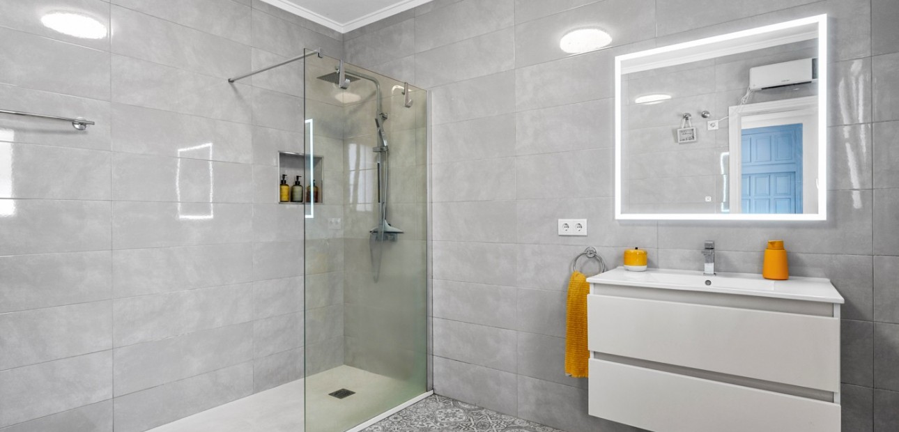Sale - Detached Villa -
Ciudad Quesada - Pueblo Bravo