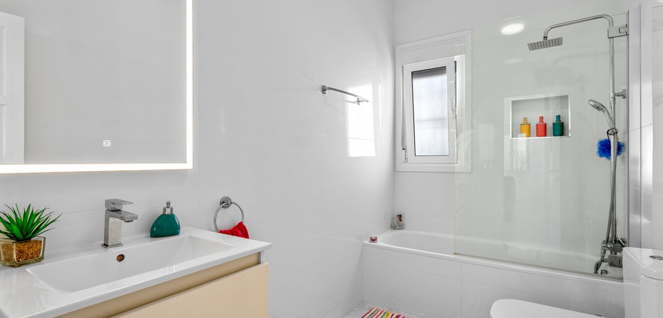 Sale - Detached Villa -
Ciudad Quesada - Pueblo Bravo