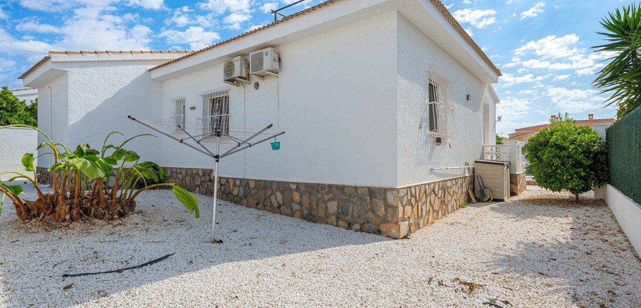 Sale - Detached Villa -
Ciudad Quesada - Pueblo Bravo