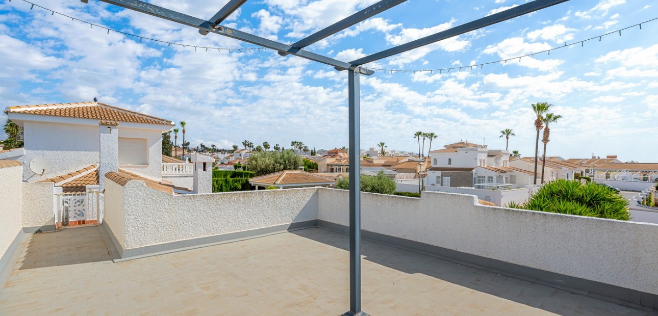 Sale - Detached Villa -
Ciudad Quesada - Pueblo Bravo