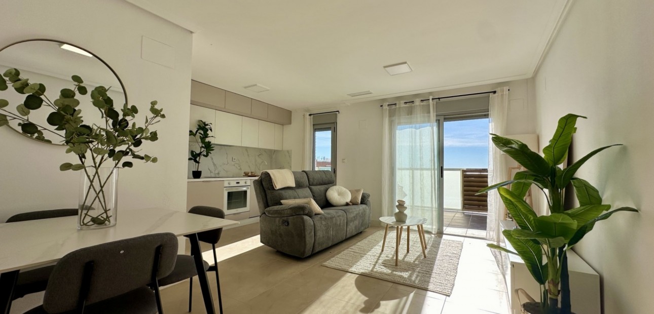Sale - Apartment / flat -
Torrevieja - Torrevieja - Centre