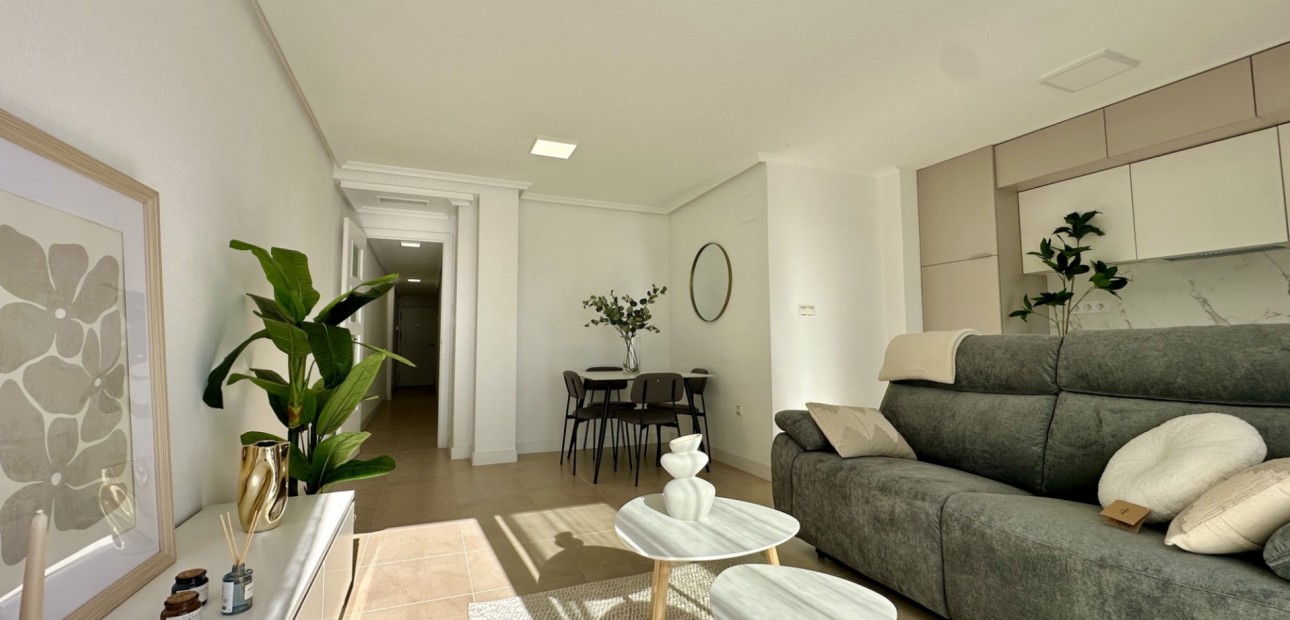 Sale - Apartment / flat -
Torrevieja - Torrevieja - Centre