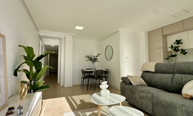 Sale - Apartment / flat -
Torrevieja - Torrevieja - Centre