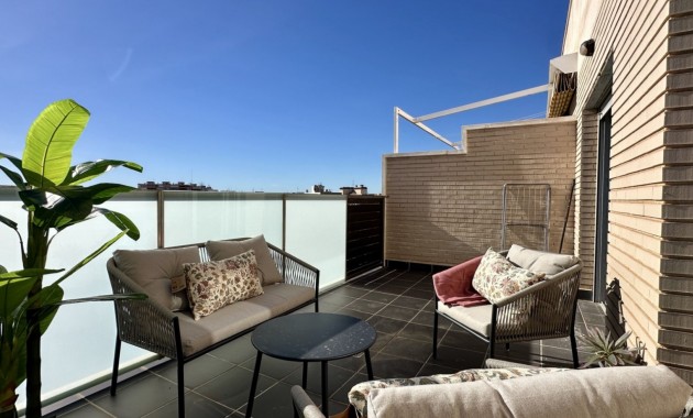 Sale - Apartment / flat -
Torrevieja - Torrevieja - Centre