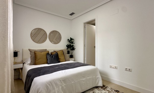 Sale - Apartment / flat -
Torrevieja - Torrevieja - Centre