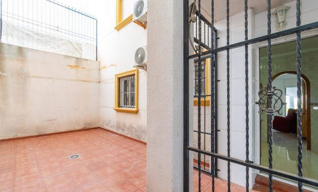 Herverkoop - Ground Floor -
Orihuela Costa - Lomas de Cabo Roig-Los Dolses