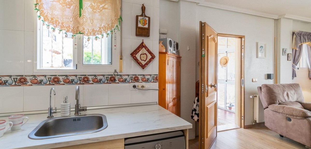 Sale - Terraced house -
Orihuela Costa - Playa Flamenca