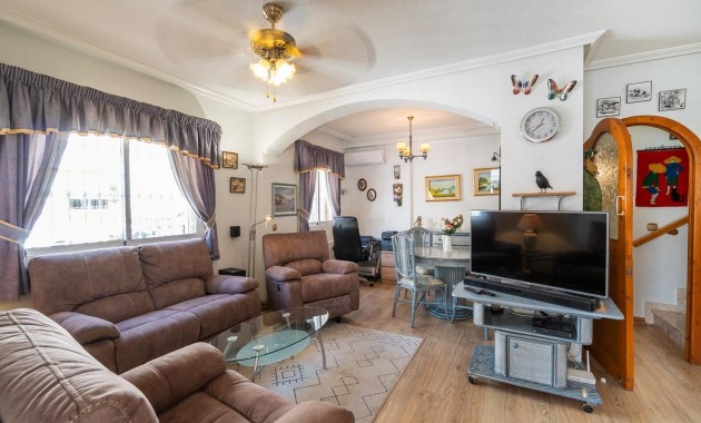 Sale - Terraced house -
Orihuela Costa - Playa Flamenca