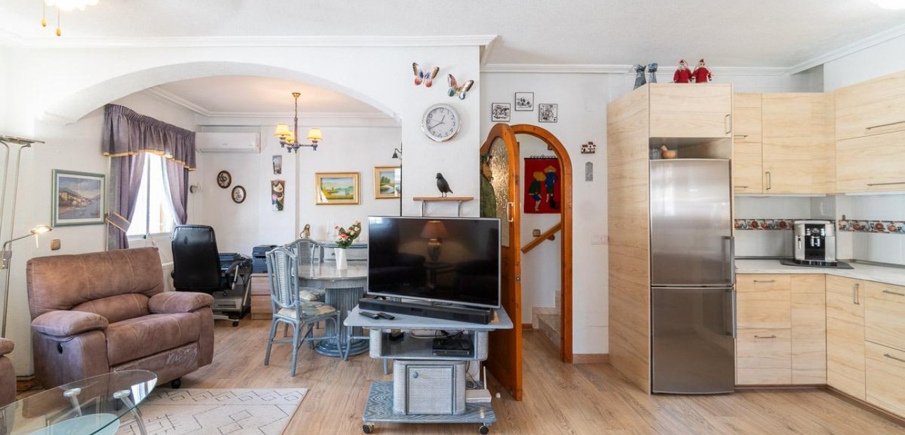 Sale - Terraced house -
Orihuela Costa - Playa Flamenca
