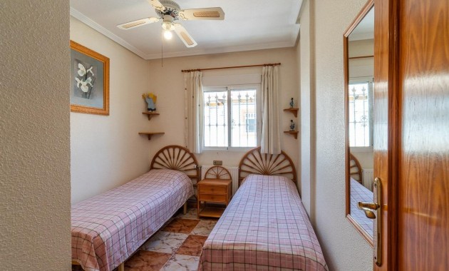 Sale - Terraced house -
Orihuela Costa - Playa Flamenca