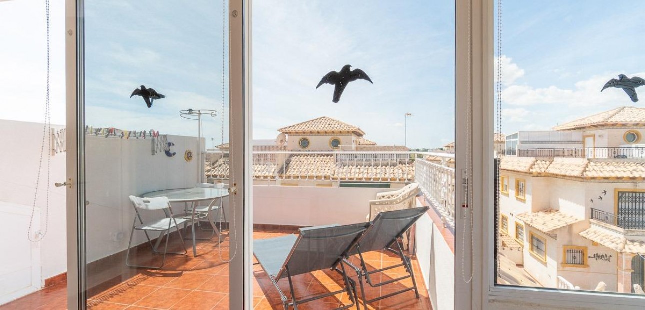 Sale - Terraced house -
Orihuela Costa - Playa Flamenca