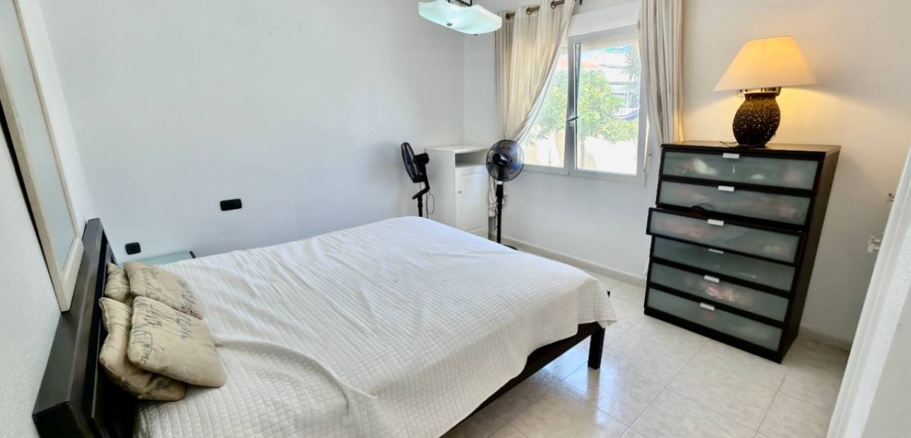 Sale - Villa -
Ciudad Quesada - Urbanizaciones