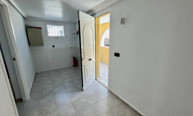 Sale - Villa -
Ciudad Quesada - Urbanizaciones