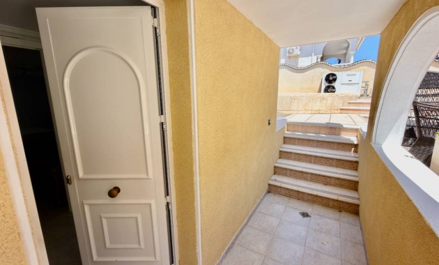 Sale - Villa -
Ciudad Quesada - Urbanizaciones