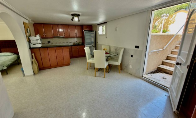 Sale - Villa -
Ciudad Quesada - Urbanizaciones