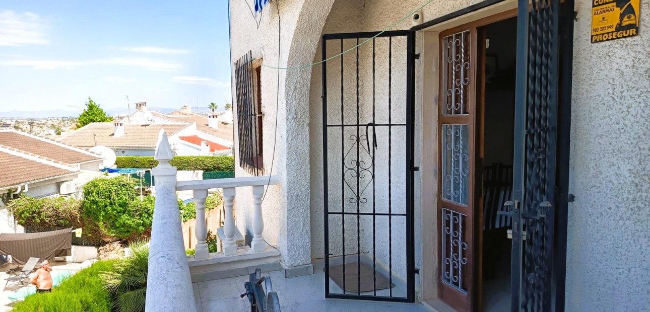 Sale - Bungalow -
Torrevieja - La Siesta - El Salado - Torreta