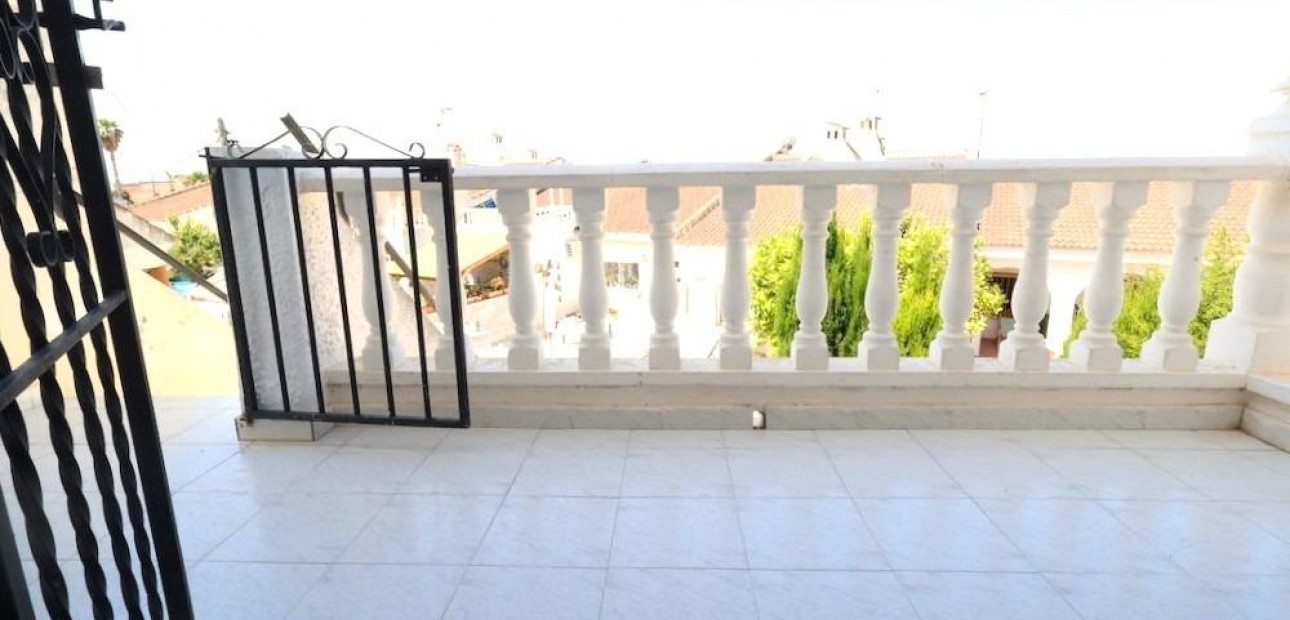 Sale - Bungalow -
Torrevieja - La Siesta - El Salado - Torreta