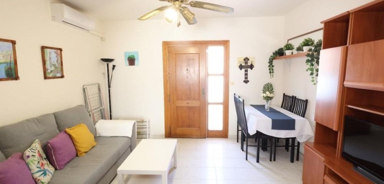 Sale - Bungalow -
Torrevieja - La Siesta - El Salado - Torreta